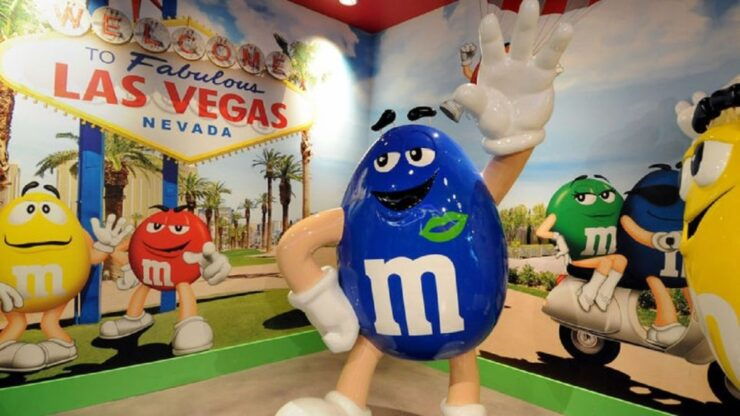 Vegas: Taste, Explore & Shop Chocolate Tour - Experience Highlights