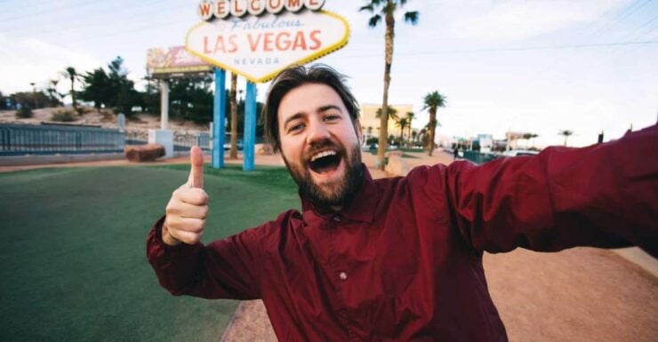 Vegas Vibrance: Neon Nights and City Sights - Good To Know