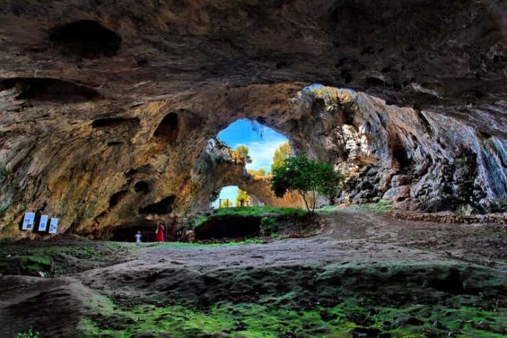 Vela Spila Cave Private Walking Tour - Itinerary Details