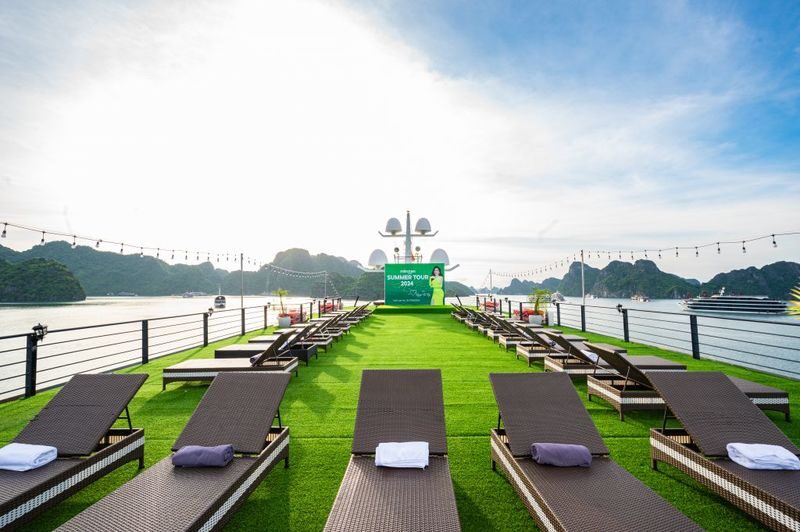 Velar of The Seas 3D2N Cruise: Ha Long Bay & Lan Ha Bay Tour - Cabin comfort, service and onboard details