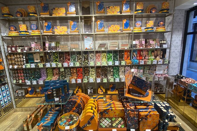 Venchi Rialto: Chocolate Tasting Experience in Venice - Tasting Experience