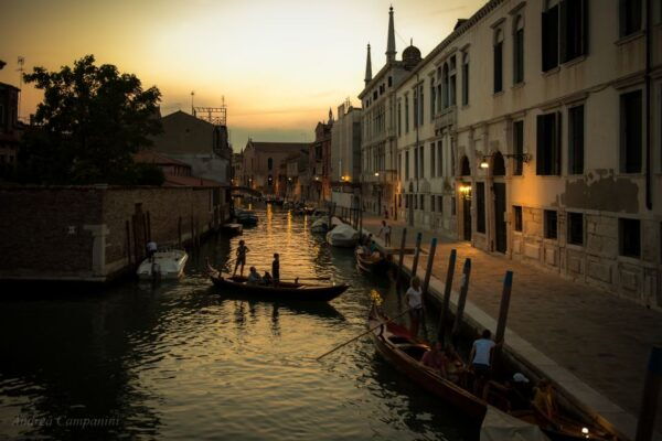 Venecia: Tour De 2 Horas Por Las Leyendas Y Fantasmas De Cannaregio - Common Questions
