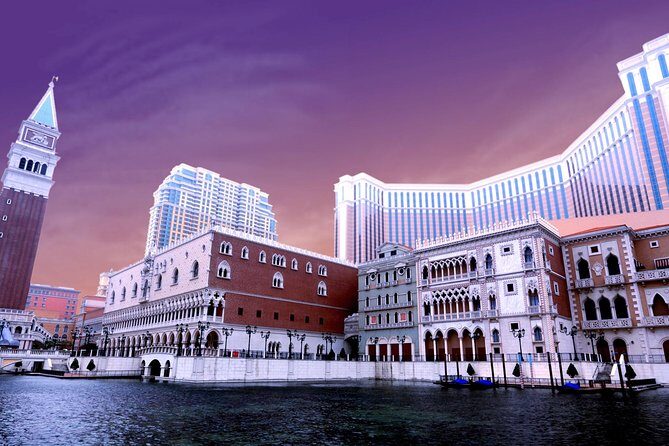 Venetian Macao and Macau Heritage Tour with 2-way ferry transfers from Hong Kong - Exploring Macau: A Day of Heritage and Luxury