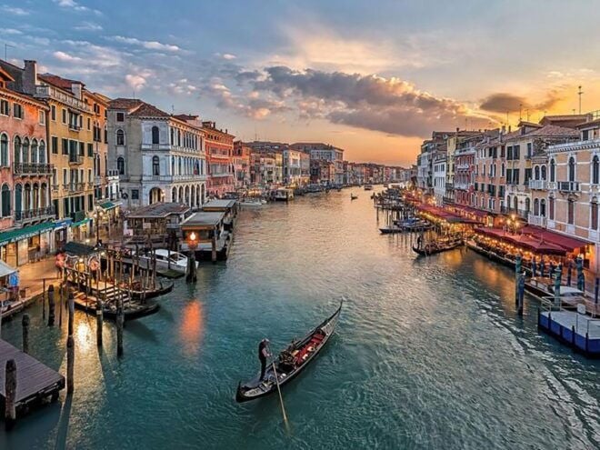 Venetian Magic: Walking and Gondola Adventure - Highlights and Description