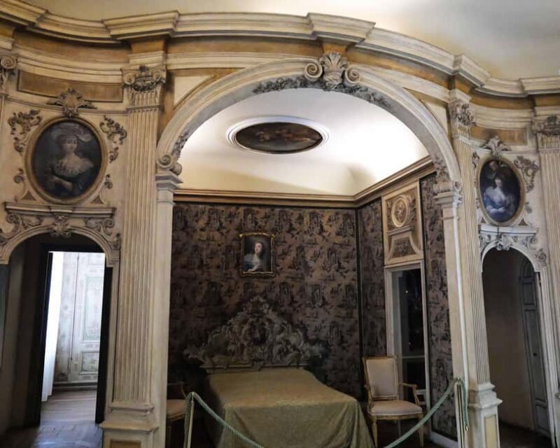 Venice: 1700 Grand Canal Palace Insight & Casanova's Allure - Value and How It Compares