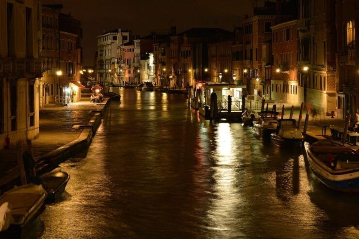 Venice: 2-Hour Private Walking Tour at Night - Good To Know