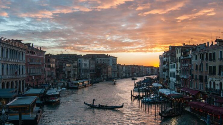 Venice: 3-Hour Private Photo-Walk, Include 10 Portraits - Good To Know