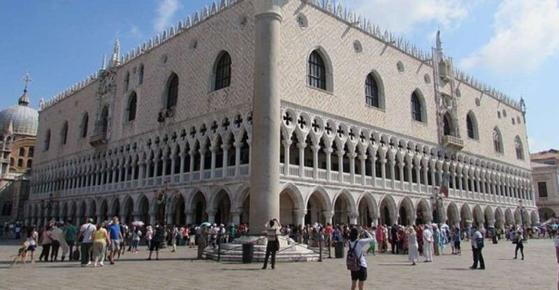 Venice 4 Hour Summer Walking Tour - Good To Know