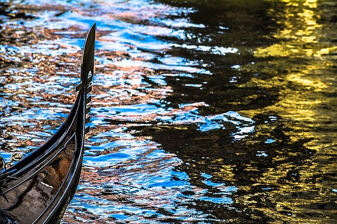 Venice: 45-Minute Private Gondola Ride by Night for up to 5 People - What To Expect