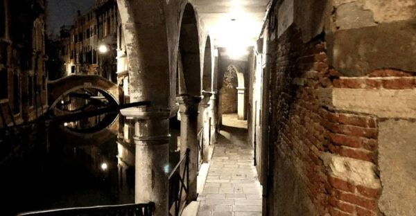 Venice After Dark: A Spine-Chilling Ghost Tour - Frequently Asked Questions