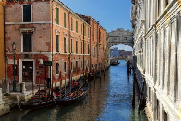 Venice: All-Inclusive Sightseeing Tour With Gondola Ride - Frequently Asked Questions