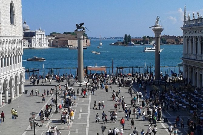 Venice Amazing Walking Tour - Group Size and Booking