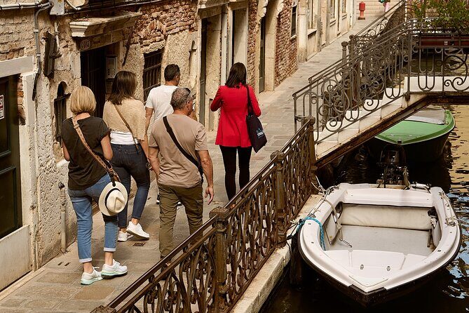 Venice Art Walking Tour with Gondola Ride - FAQs