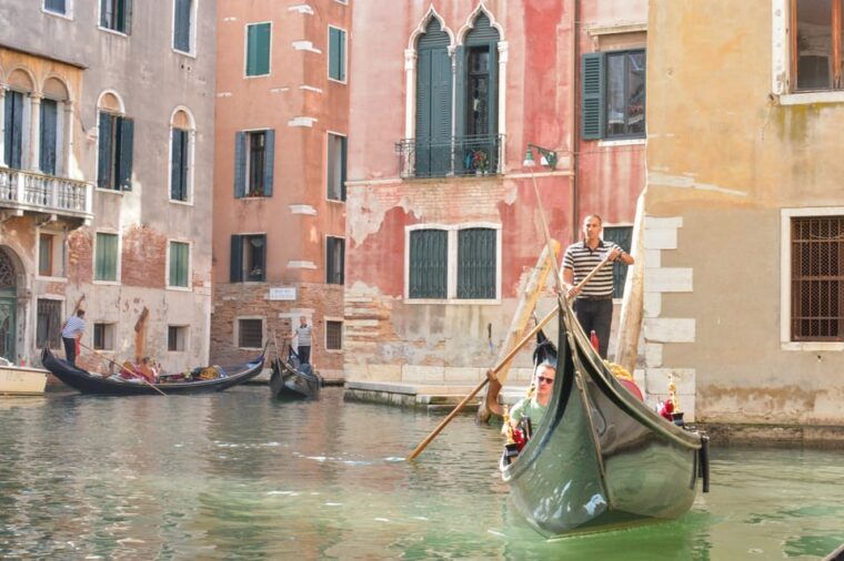 Venice: Basilica, Doge's Palace, Gondola and Lagoon Islands - FAQ