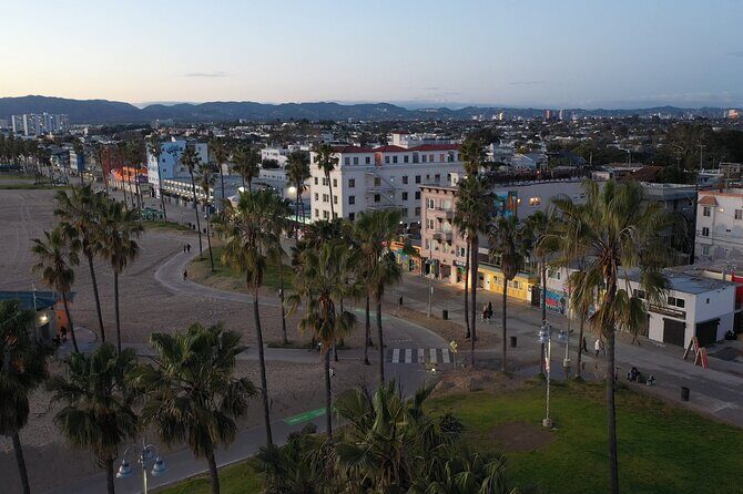 Venice Beach Boardwalk Roller Skating Experience and Tour - Good To Know