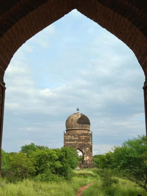 Venice: Boat Tour, Murano, Burano & Mysterious Secret Island - Who Should Consider This Tour?