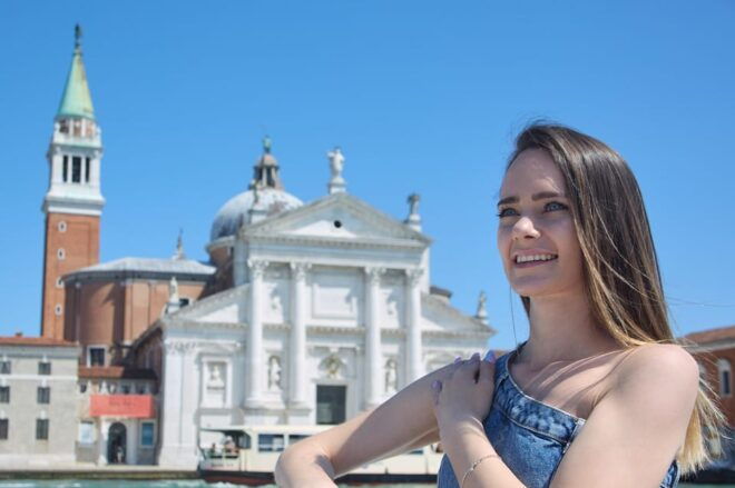 Venice: Boat Tour With Photoshoot Included - Photography Experience