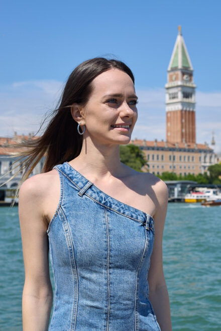 Venice: Boat Tour With Photoshoot Included - Meeting Point