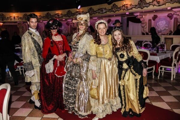 Venice: Carnival Grand Ball Gala Dinner and Show - Common Questions