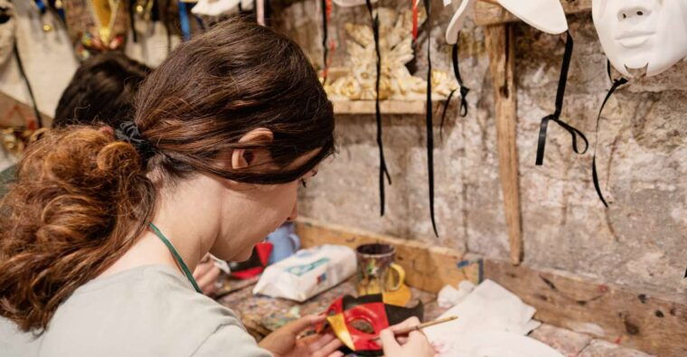 Venice: Carnival Mask Decoration Class at Casanova Prisons - Location and Meeting Point
