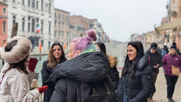 Venice: Cicchetti, Spritz, and Wine Tour With a Local Guide - Meeting Point and Important Information
