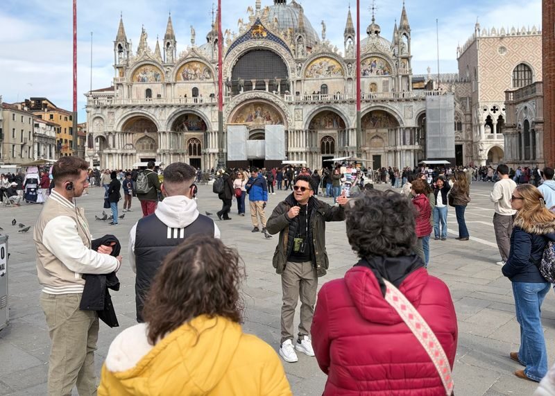 Venice City Center Walking Tour with Instagram Spots - Starting Near Piazza San Marco