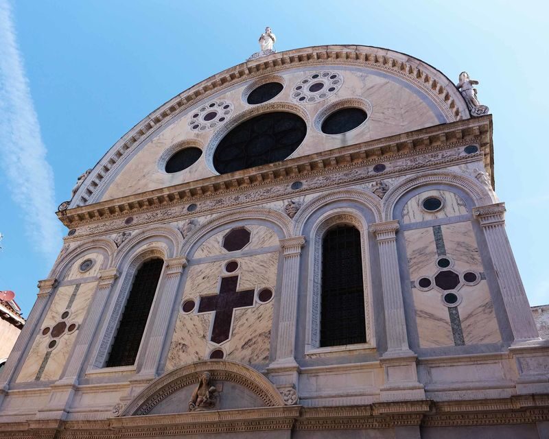 Venice City Center Walking Tour with Instagram Spots - Crossing the Ponte della Tetta
