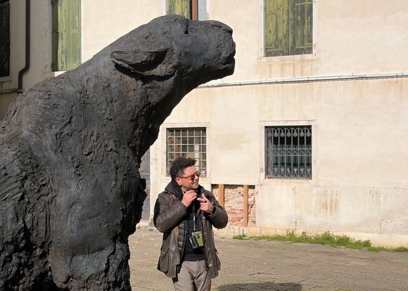 Venice City Center Walking Tour with Instagram Spots - What the Price Gets You