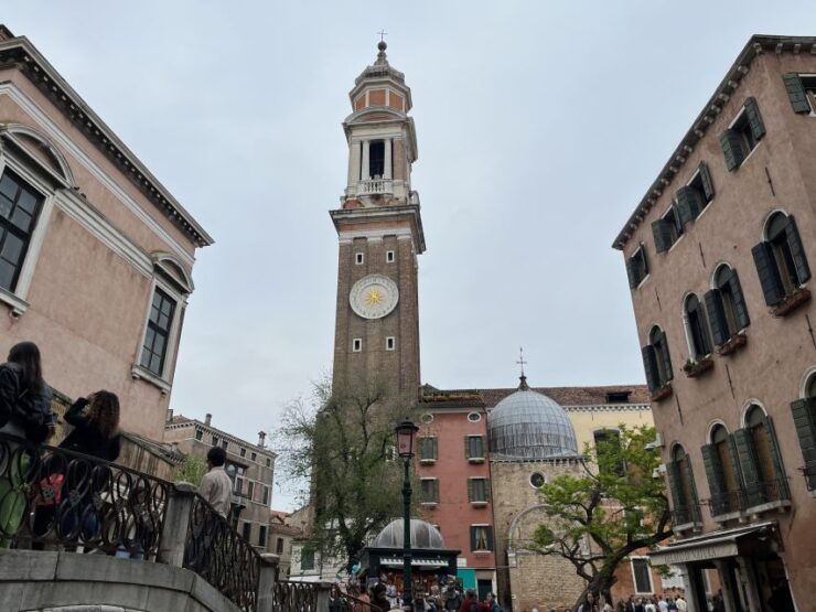 Venice: City Escape "Hunting for L'omo Dal Capelon" - Experience Highlights