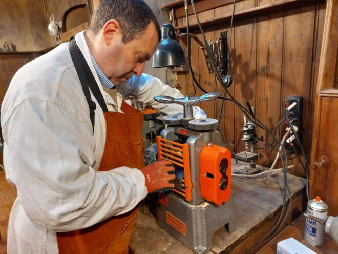 Venice: Create Your Own Sterling Silver Ring - Detailed Workshop Activities