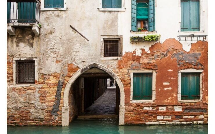 Venice: Crimes, Legends and Mysteries Tour at Sunset - Activity Description