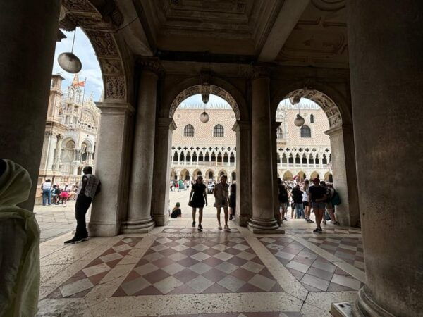 Venice Delights: Coffee & Food Experience Walking Tour - Frequently Asked Questions