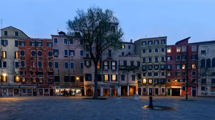 Venice: Digital Audio Guide Tour of The Jewish Ghetto - Experience Highlights