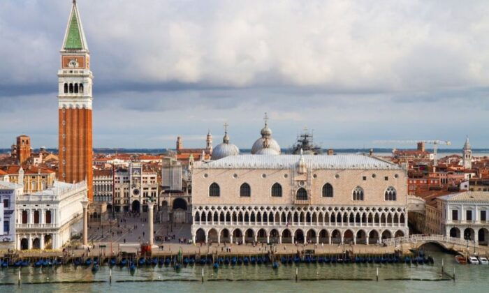 Venice: Doges Palace & Bridge of Sighs Small Group Tour - Included Features of the Tour
