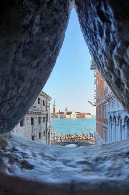 Venice: Doges Palace & Bridge of Sighs Small Group Tour - Important Visitor Information