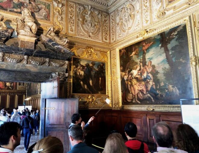 Venice: Doges Palace Guided-Tour & Gondola Ride - Directions and Location