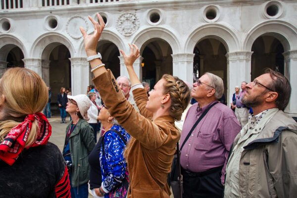 Venice: Doges Palace, Prison, and Secret Passageways Tour - Tips for a Great Tour