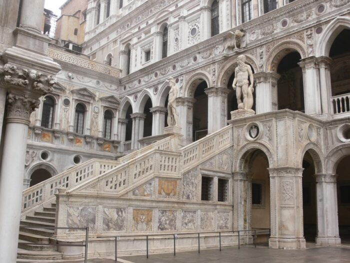 Venice: Doges Palace Skip-the-Line Guided Tour - Frequently Asked Questions