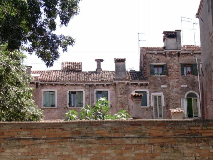 Venice: Dorsoduro and San Polo District Private Walking Tour - Tour Details and Features