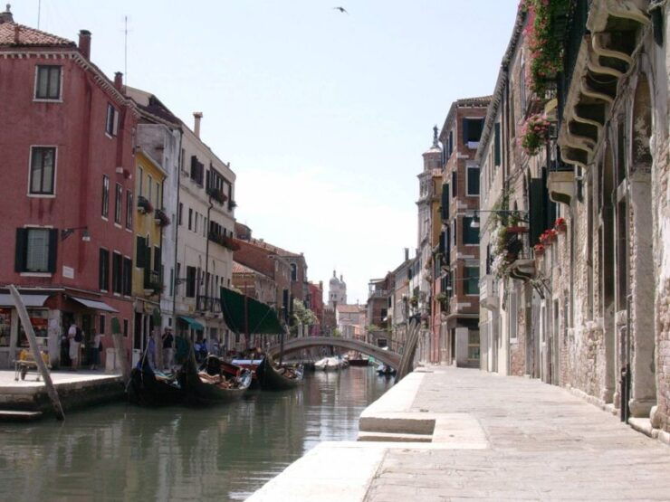Venice: Dorsoduro and San Polo District Private Walking Tour - Booking Information