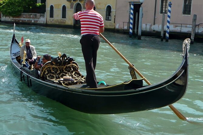 Venice, Dorsoduro, Ca'Foscari University & More Walking Tour - Price and Booking