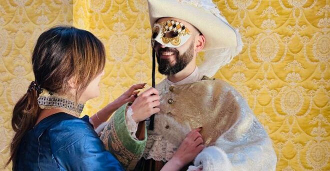 Venice: Dress-Up Experience - Experience Description