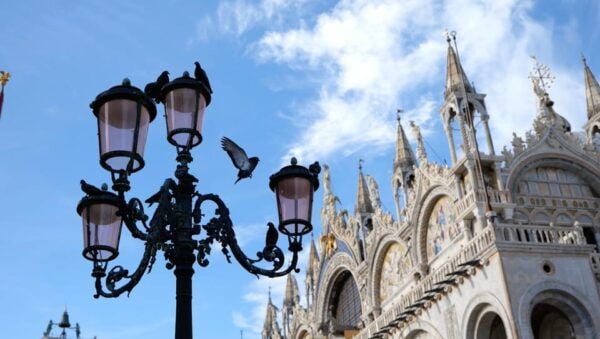 Venice: Emotional Elopement and Honeymoon Video Service - Accessibility Features