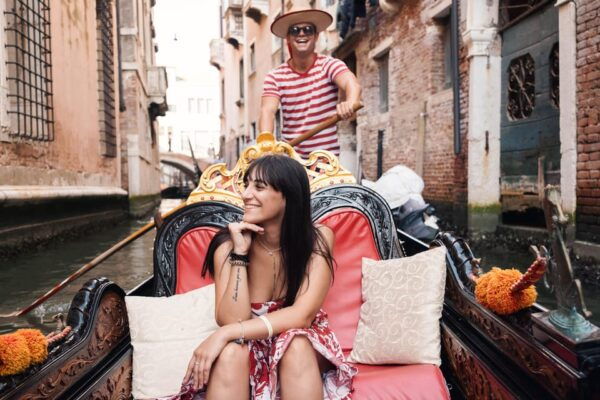 Venice: Exclusive Photoshoot in Hidden Locations - Important Details to Know