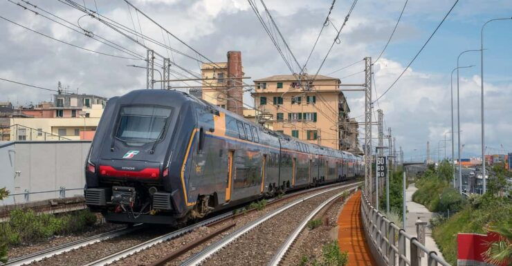 Venice: Explore Torri Del Benaco With Bus & Train Garda LINK - Good To Know