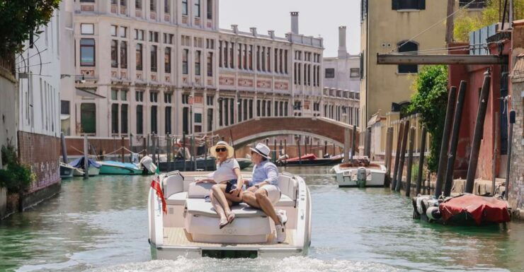 Venice: Explore Venice on Electric Boat - Electric Boat Exploration in Venice
