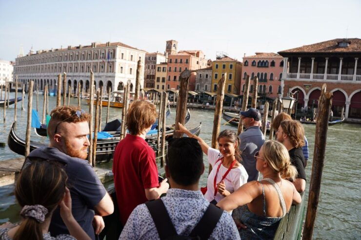 Venice: Food Tasting Tour With Cicchetti Dishes and Wine - Highlights