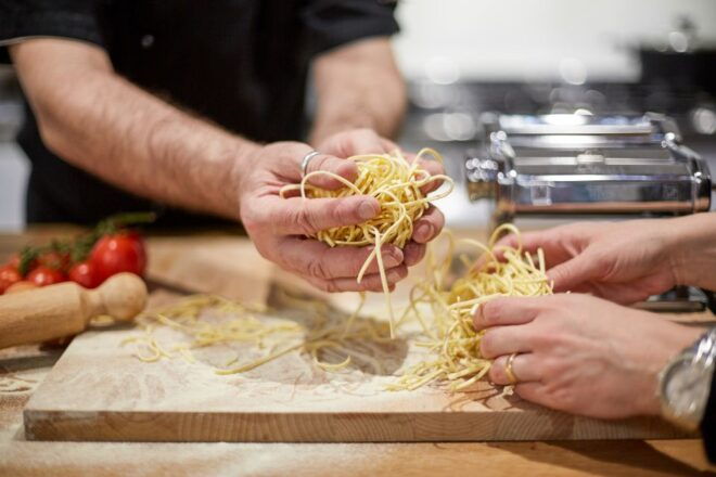 Venice: Fresh Pasta Making in Private Venetian Apartment - Guest Experience