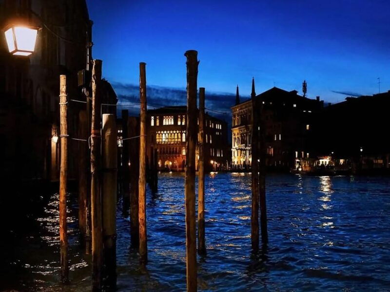 Venice Ghost Tour: Explore Haunted Legends & Ancient Ruin - Exploring the Castello District