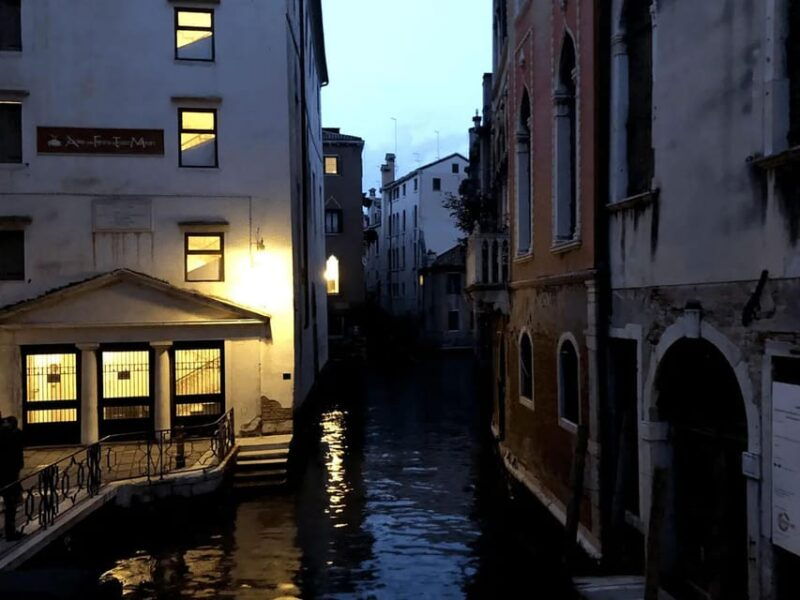 Venice Ghost Tour: Haunted Palaces & Secret Canals - Good To Know